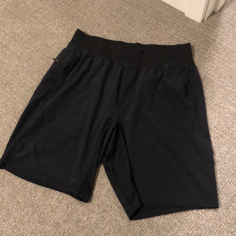 Large Black Mens Lululemon Shorts